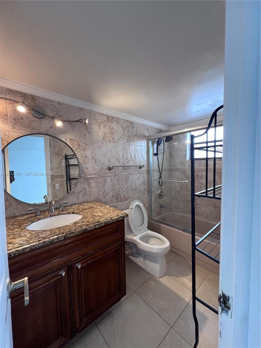 7300 Wayne Ave # 401, Miami Beach FL 33141 — 24