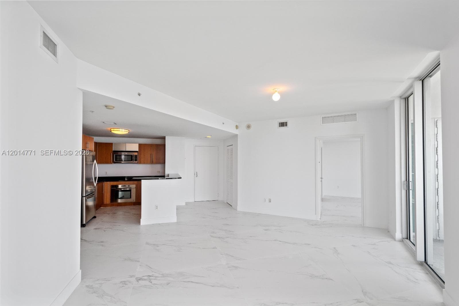 300 S Biscayne Blvd # 3010, Miami FL 33131 — 3