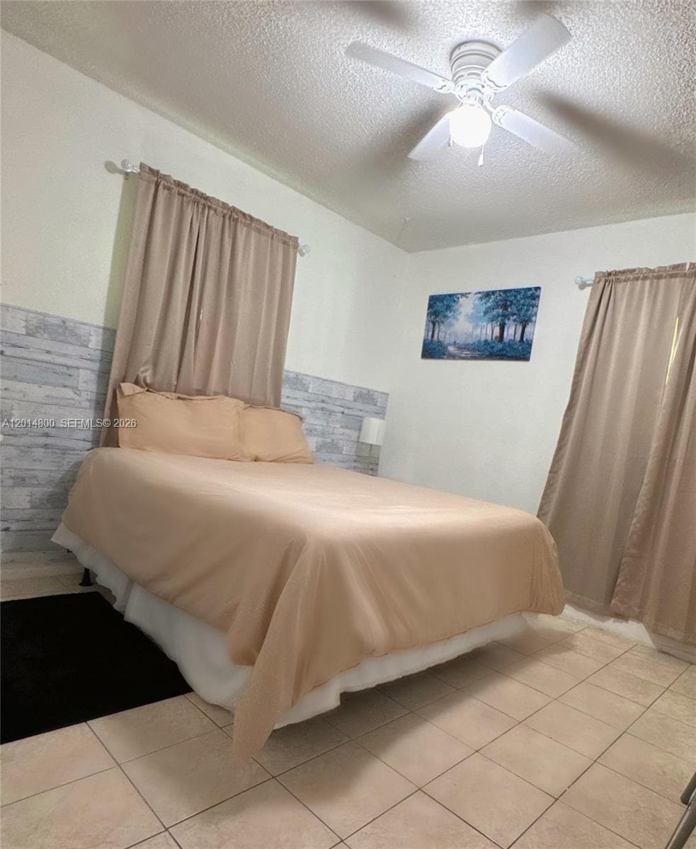 1630 NE 157th, North Miami Beach FL 33162 — 6