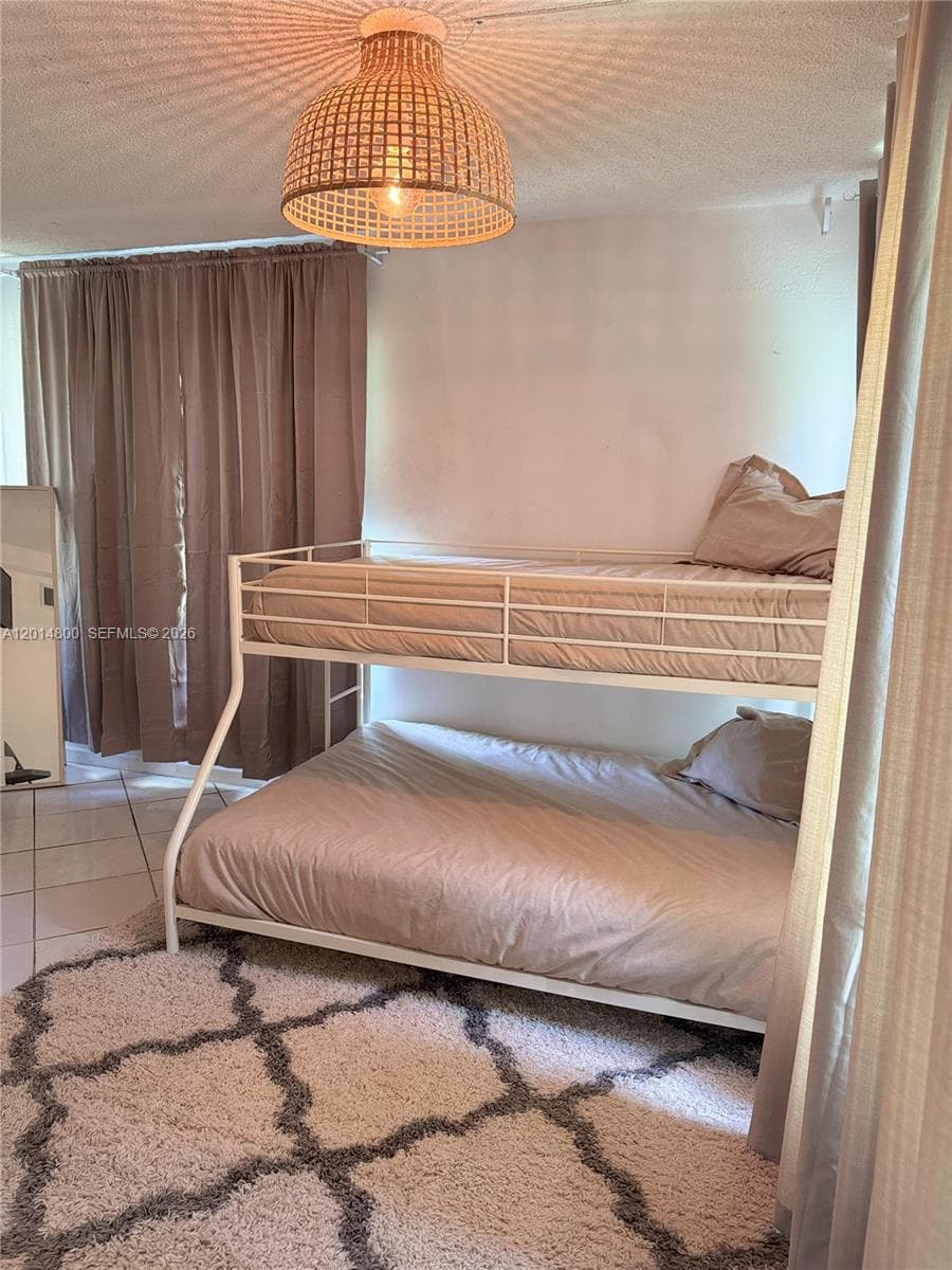1630 NE 157th, North Miami Beach FL 33162 — 7