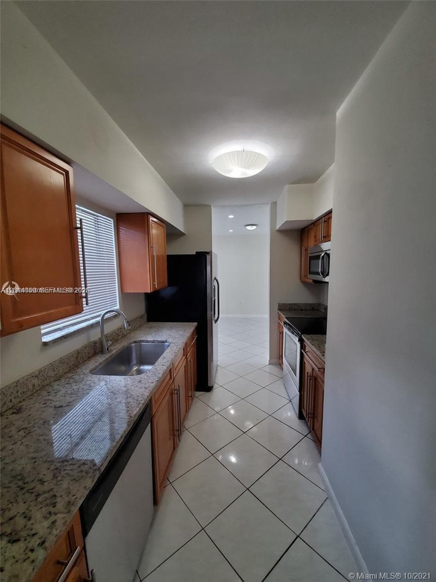 1630 NE 157th, North Miami Beach FL 33162 — 3