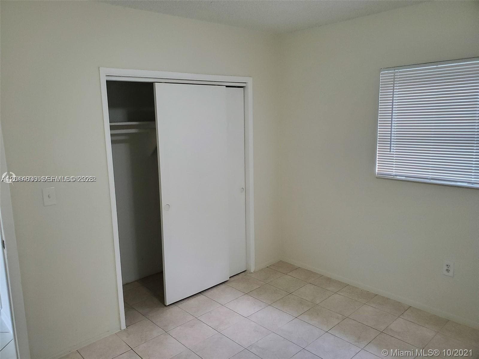 1630 NE 157th, North Miami Beach FL 33162 — 14