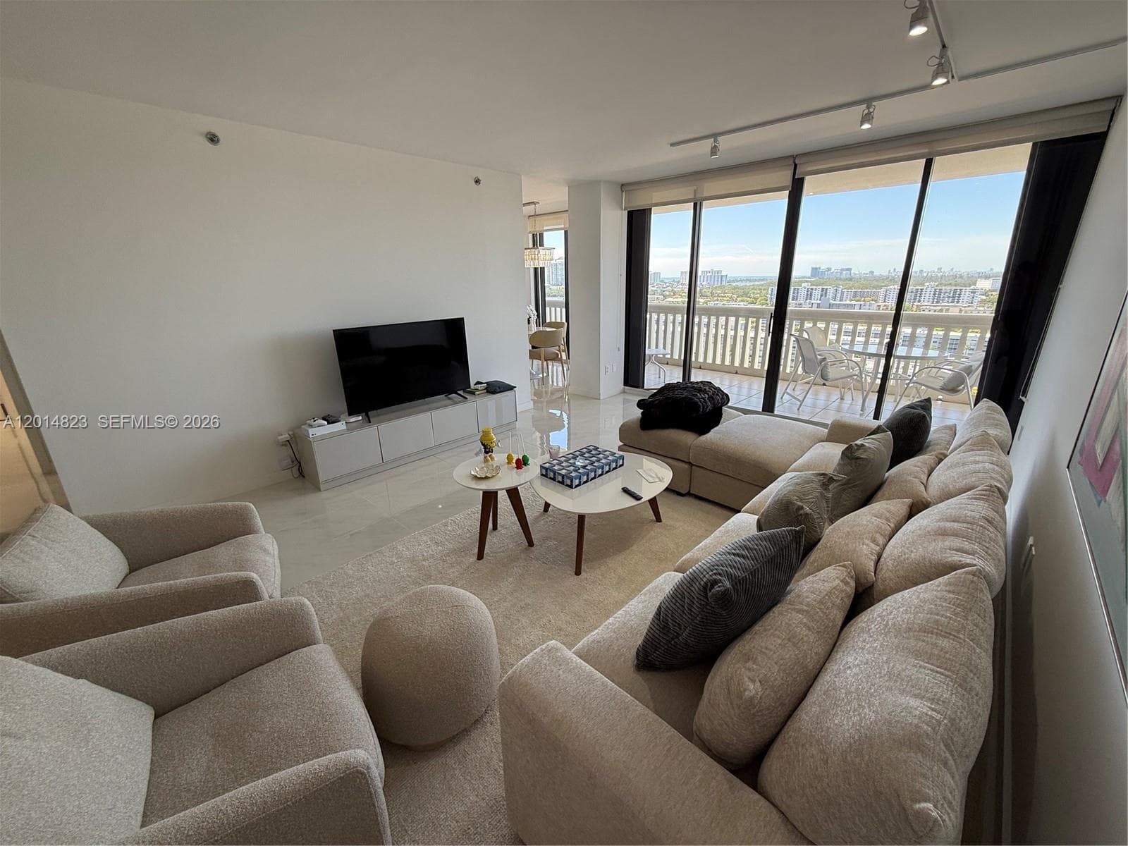 2000 Island Blvd # 1603, Aventura FL 33160 — 3