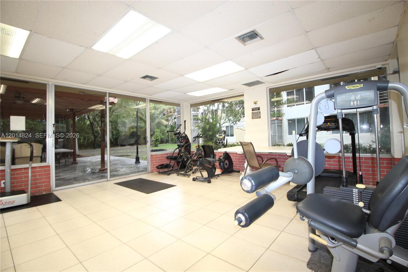 17890 W Dixie Hwy 519 Hwy # 519, North Miami Beach FL 33160 — 31