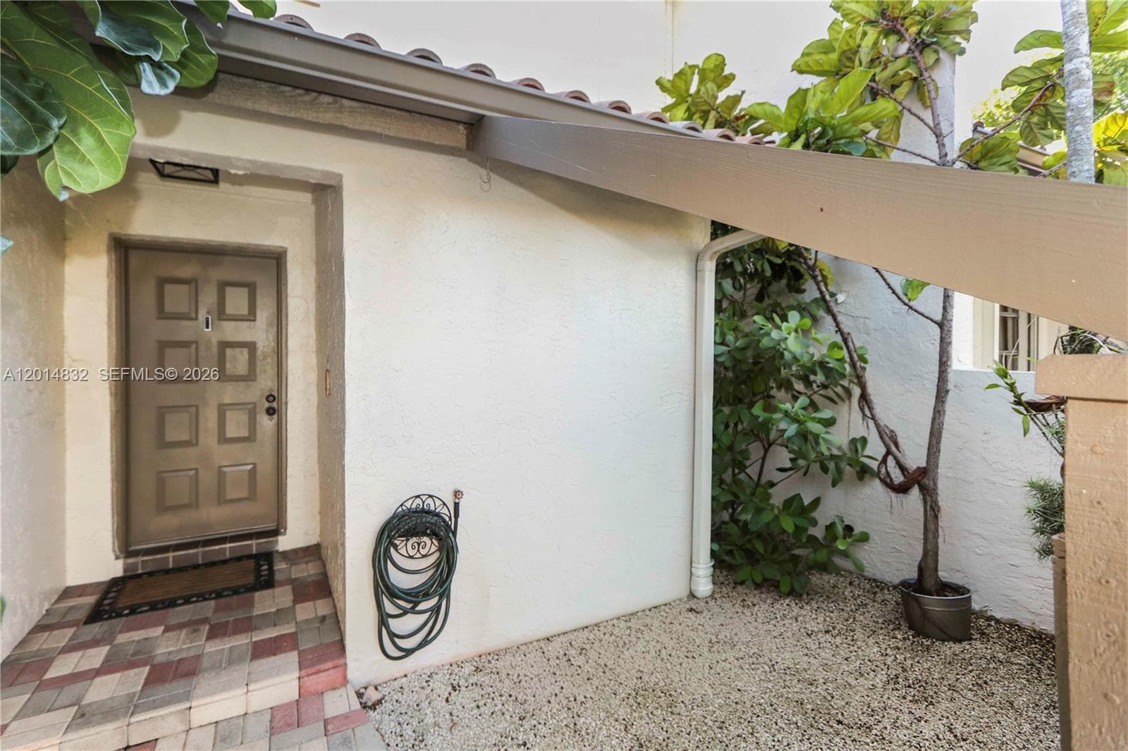 8555 SW 114th Ct, Miami FL 33173 — 2