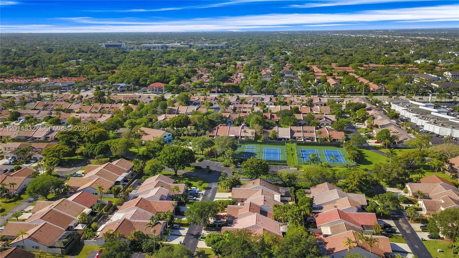 8555 SW 114th Ct, Miami FL 33173 — 34