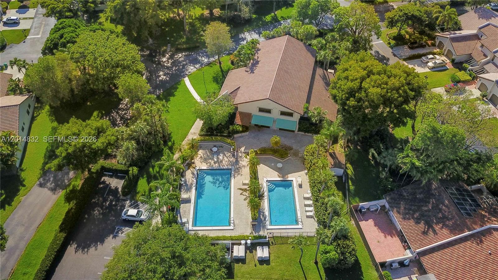 8555 SW 114th Ct, Miami FL 33173 — 37