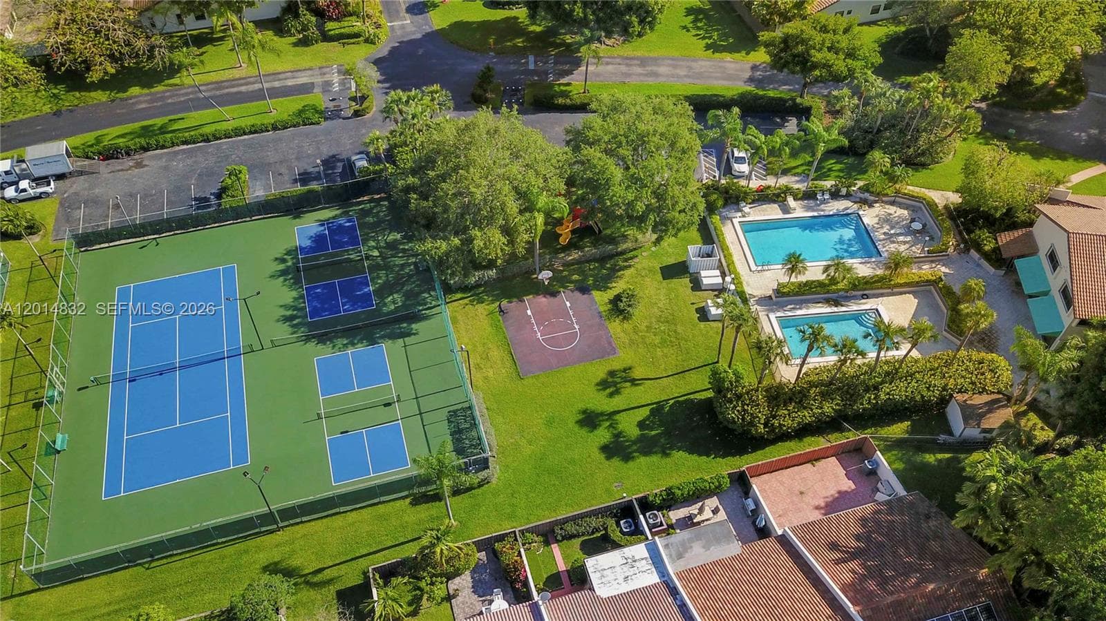 8555 SW 114th Ct, Miami FL 33173 — 40