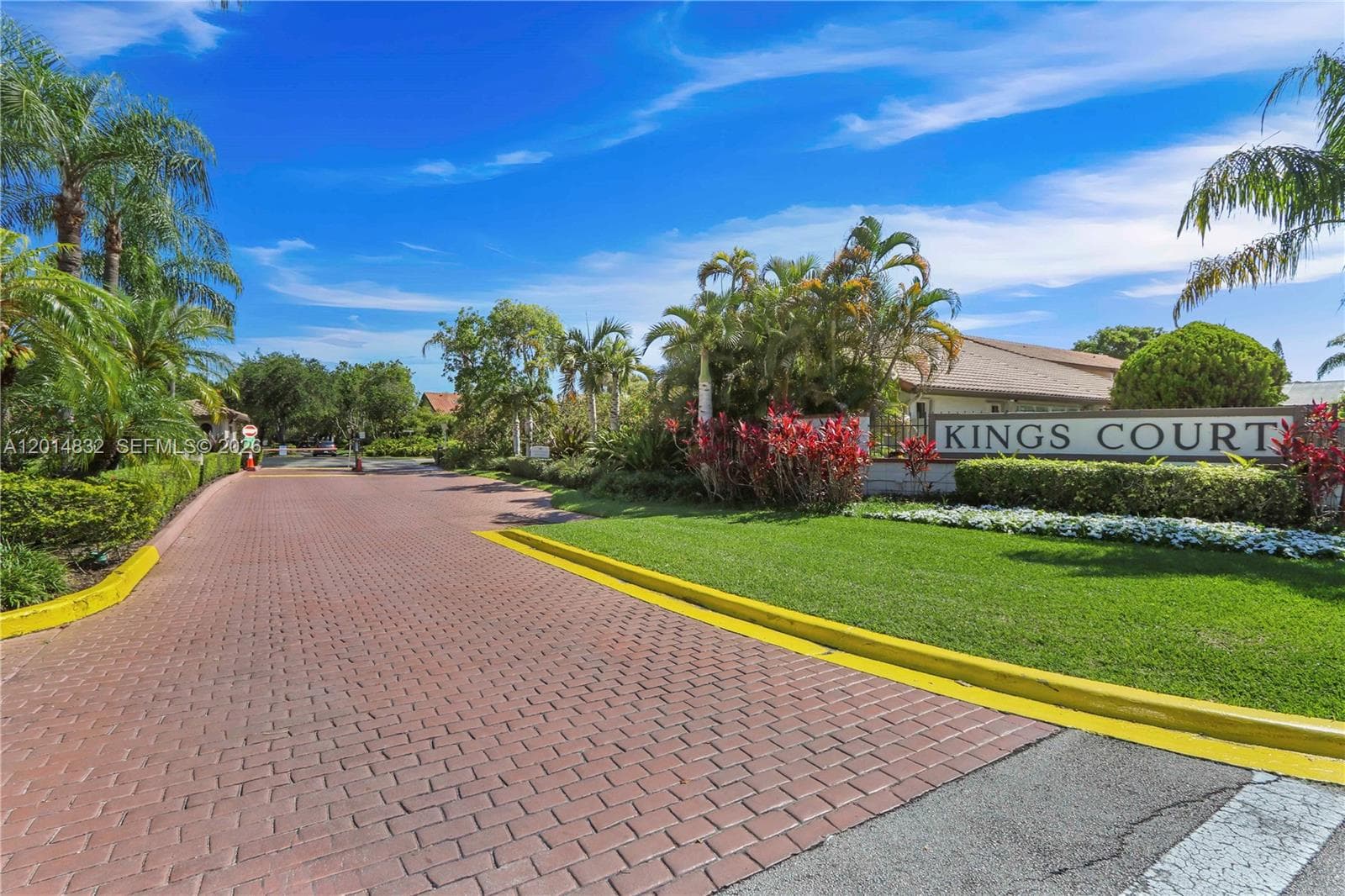 8555 SW 114th Ct, Miami FL 33173 — 35
