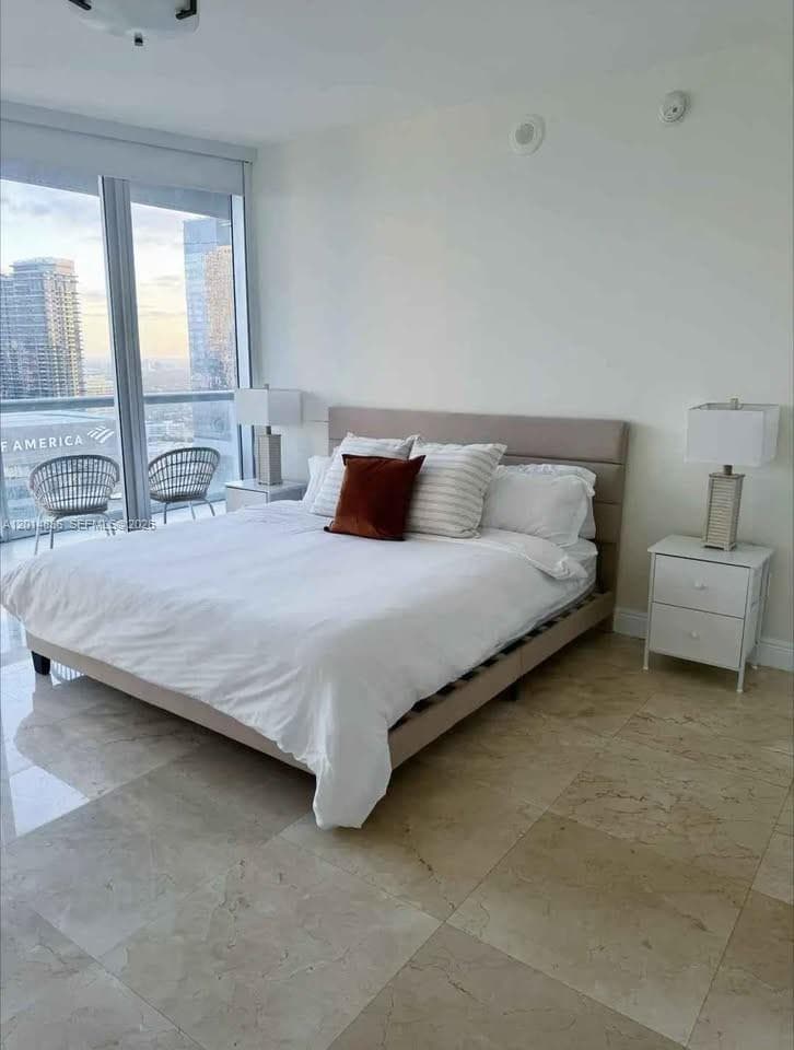 495 Brickell Ave # 4809, Miami FL 33131 — 7