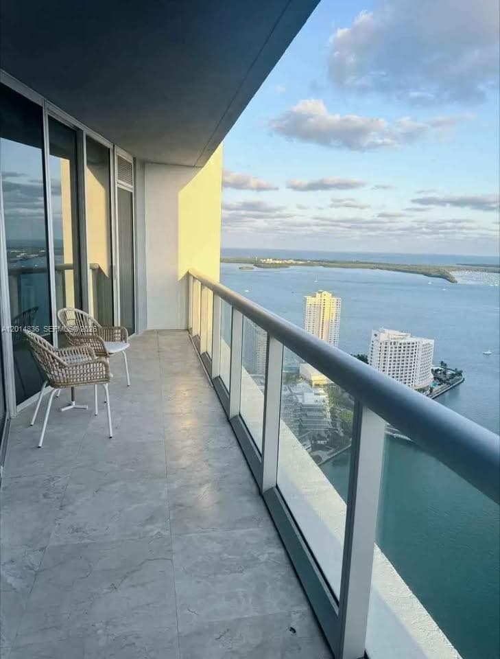 495 Brickell Ave # 4809, Miami FL 33131 — 5