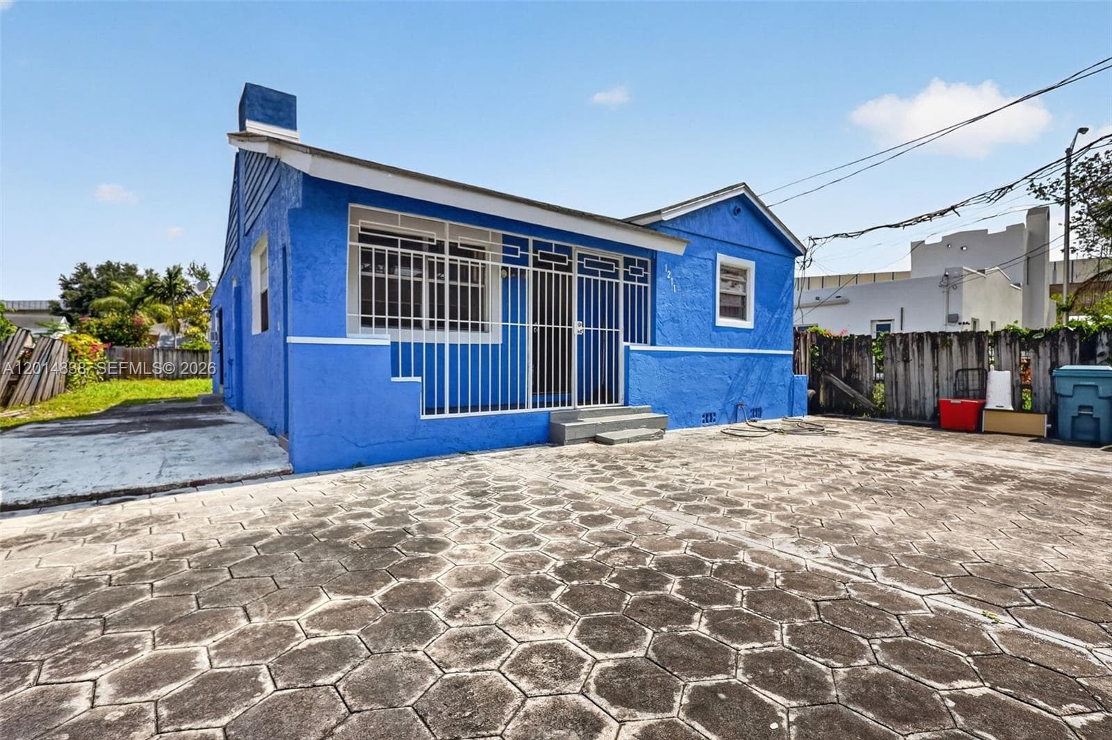 1211 NW 37th St, Miami FL 33142 — 2