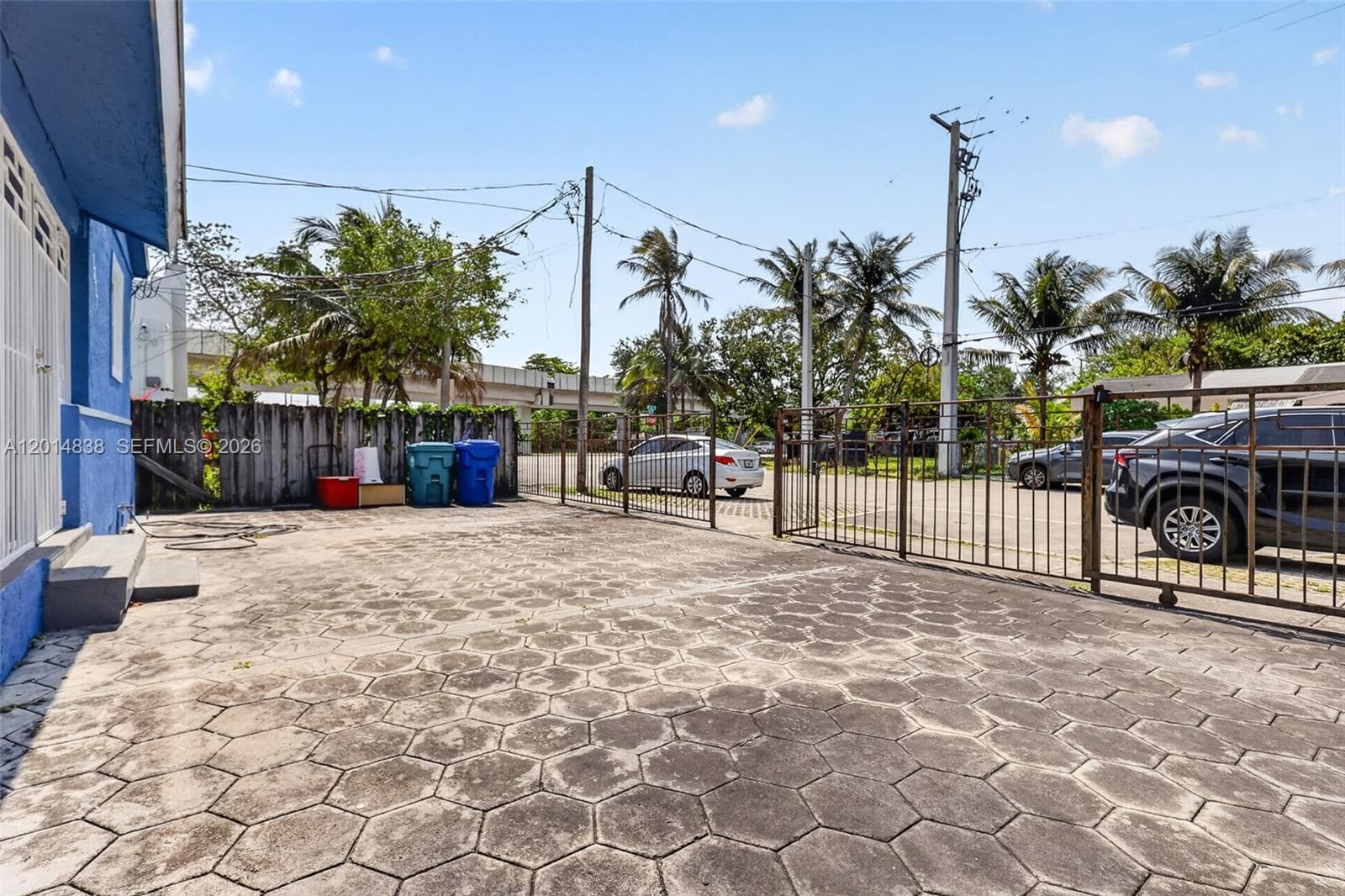 1211 NW 37th St, Miami FL 33142 — 5