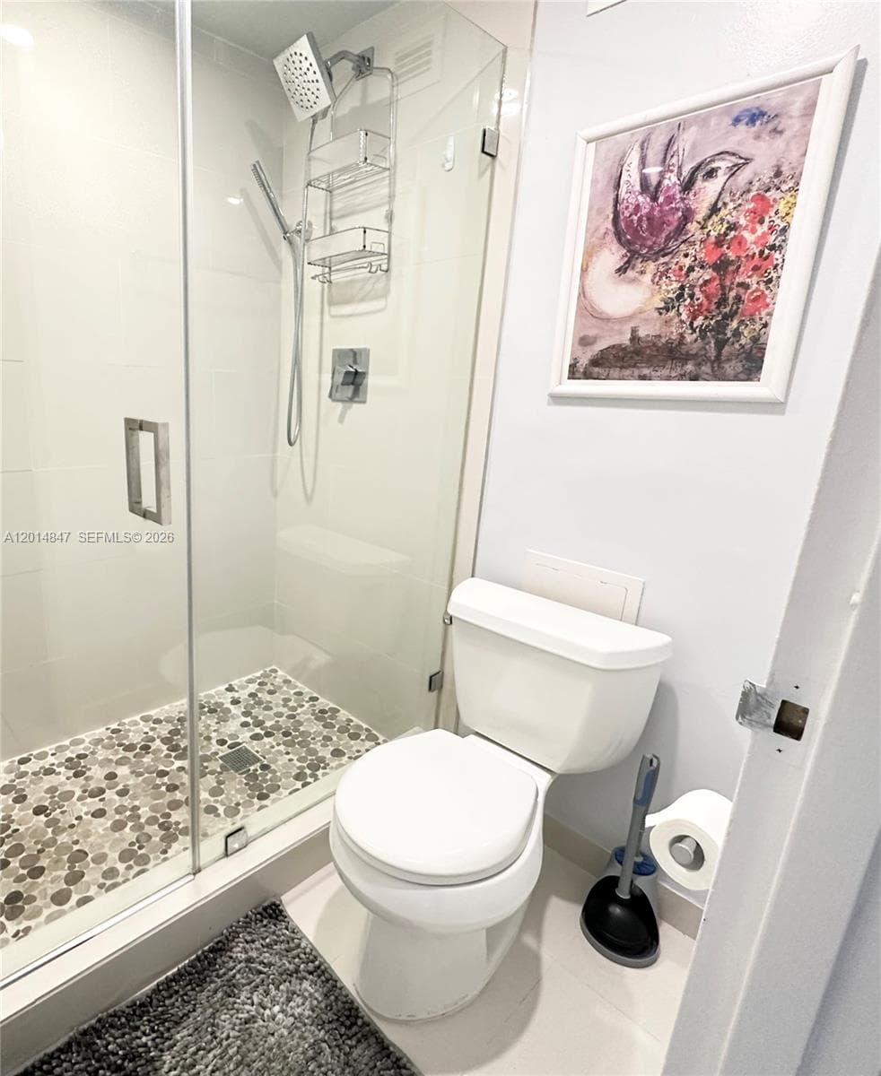 100 Lincoln Rd # 1012, Miami Beach FL 33139 — 6