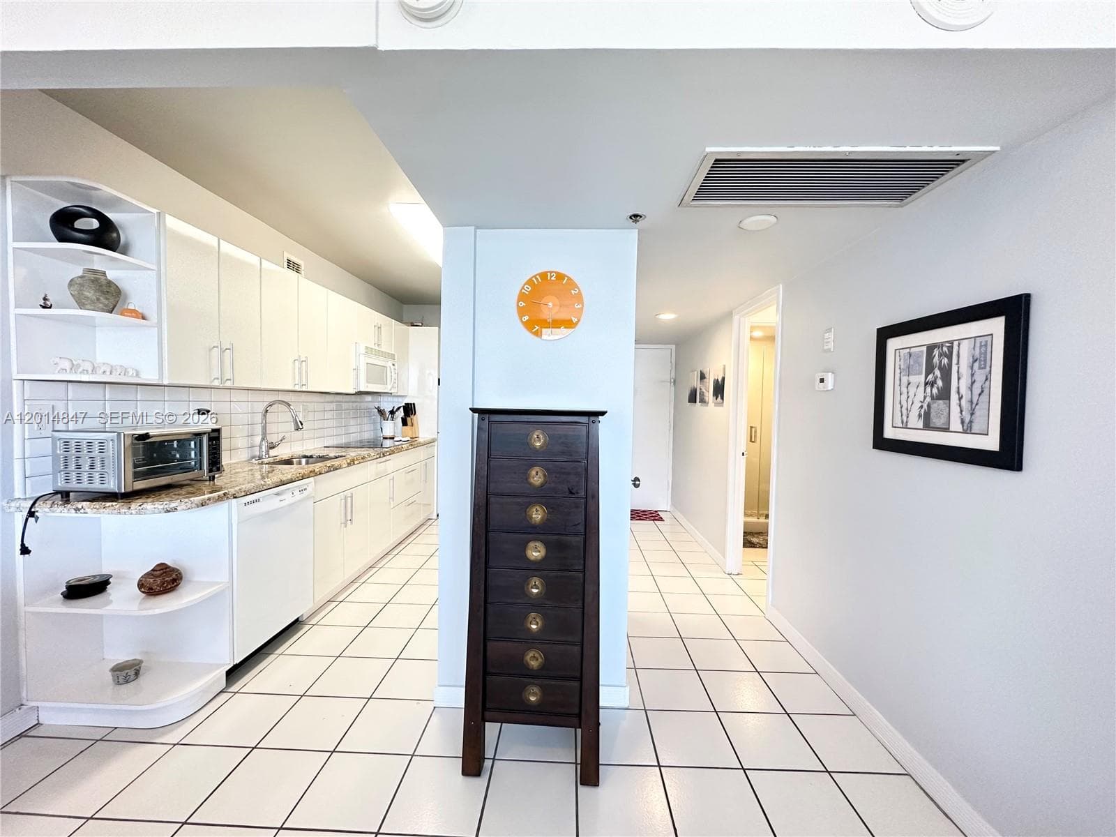 100 Lincoln Rd # 1012, Miami Beach FL 33139 — 12