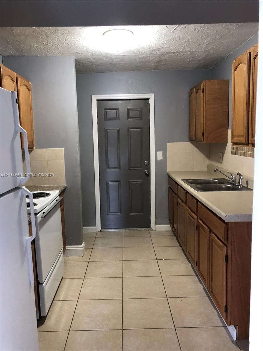 424 SW 12th Ave, Homestead FL 33030 — 3