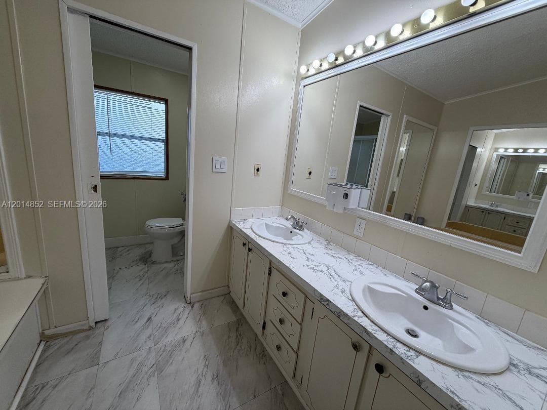 19800 SW 180th Ave unit 105, Miami FL 33187 — 18