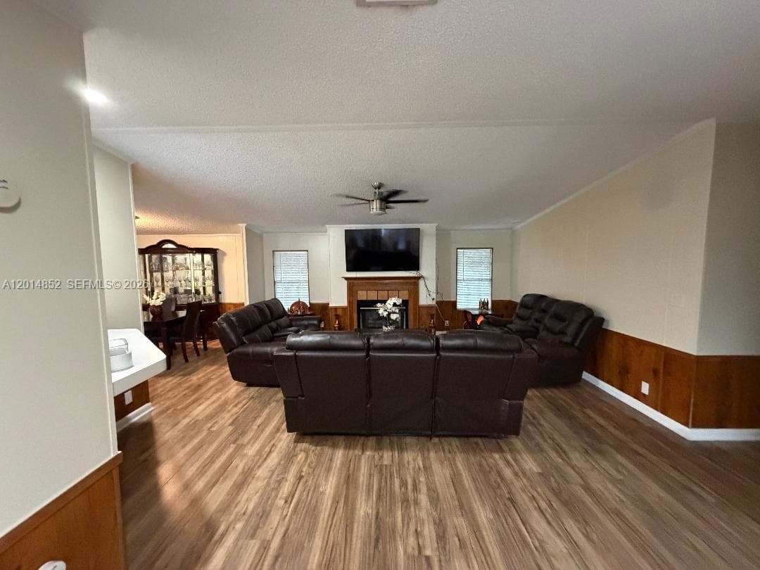 19800 SW 180th Ave unit 105, Miami FL 33187 — 11