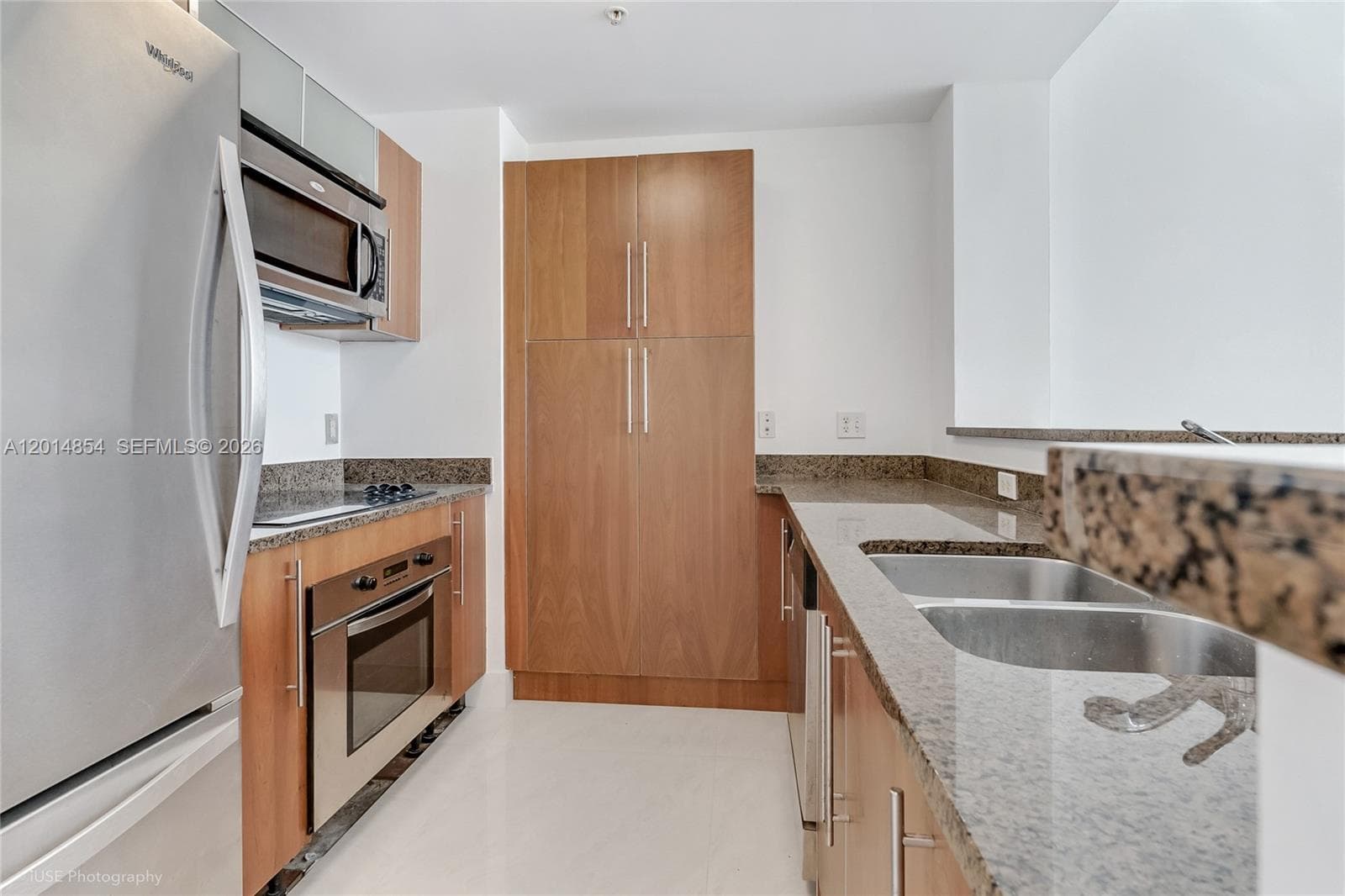 300 S Biscayne Blvd # 2807, Miami FL 33131 — 6
