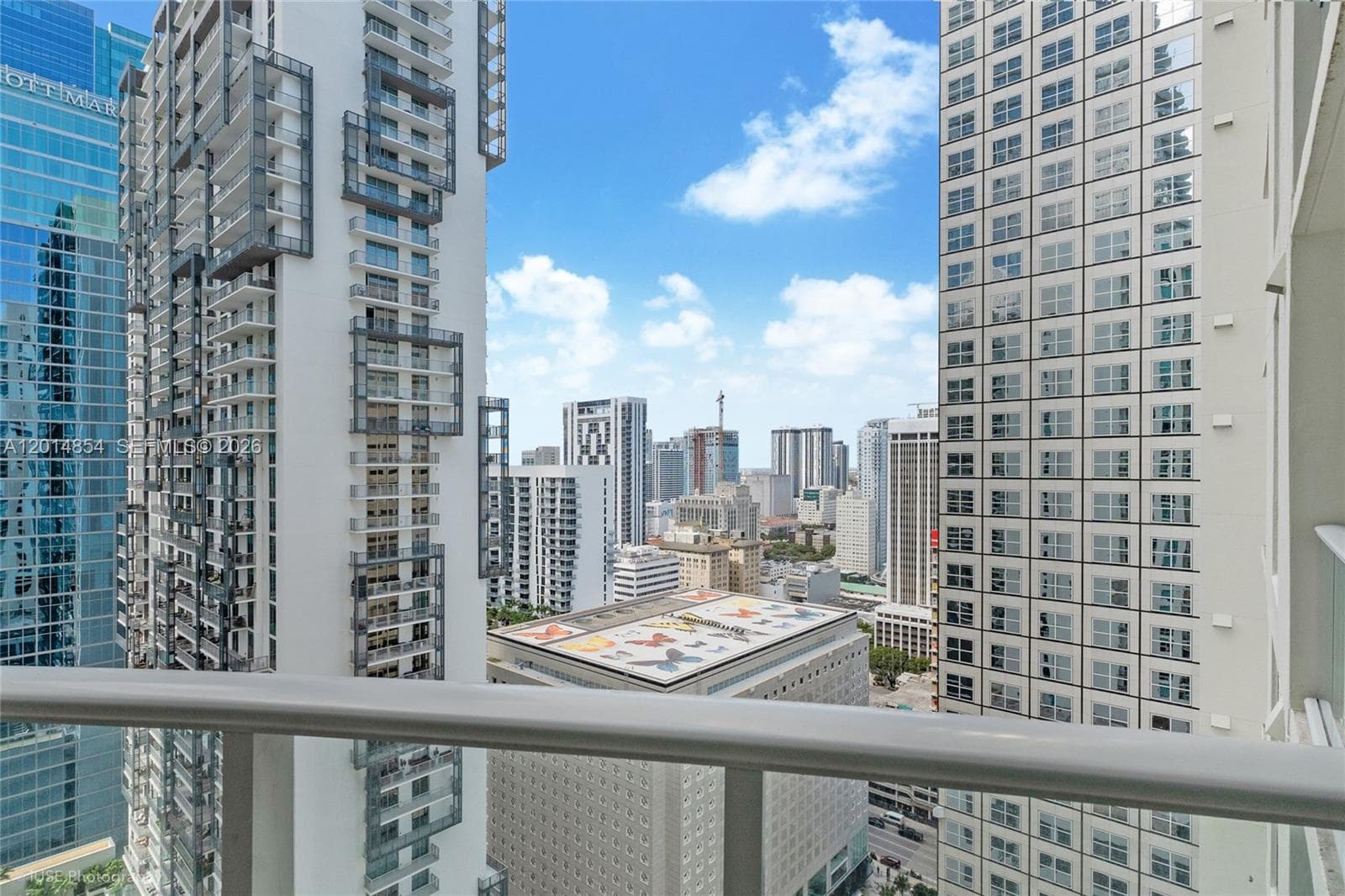 300 S Biscayne Blvd # 2807, Miami FL 33131 — 3