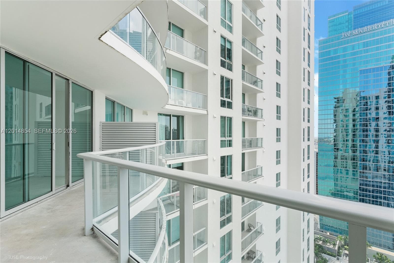 300 S Biscayne Blvd # 2807, Miami FL 33131 — 1