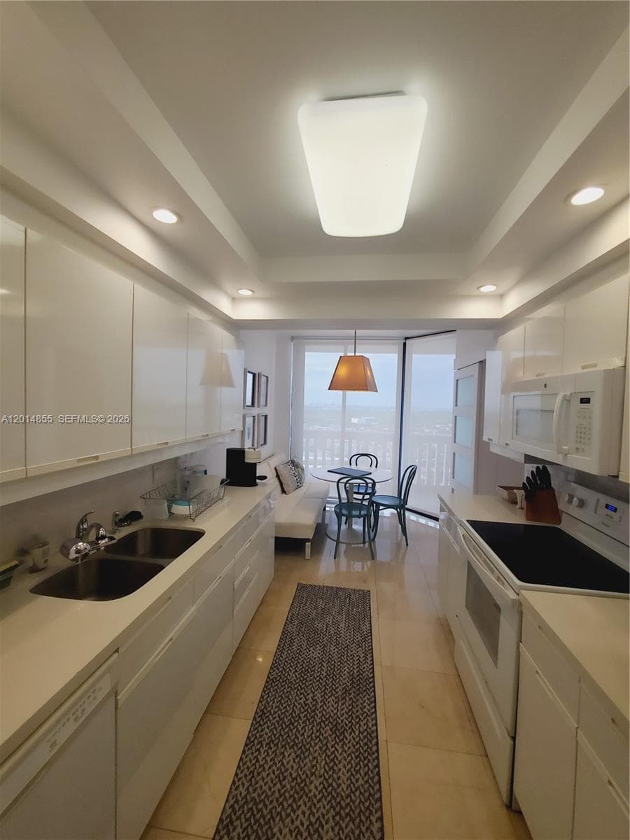 2000 Island Blvd # 2703, Aventura FL 33160 — 6