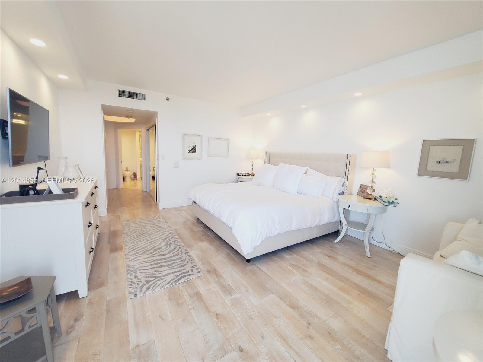 2000 Island Blvd # 2703, Aventura FL 33160 — 12