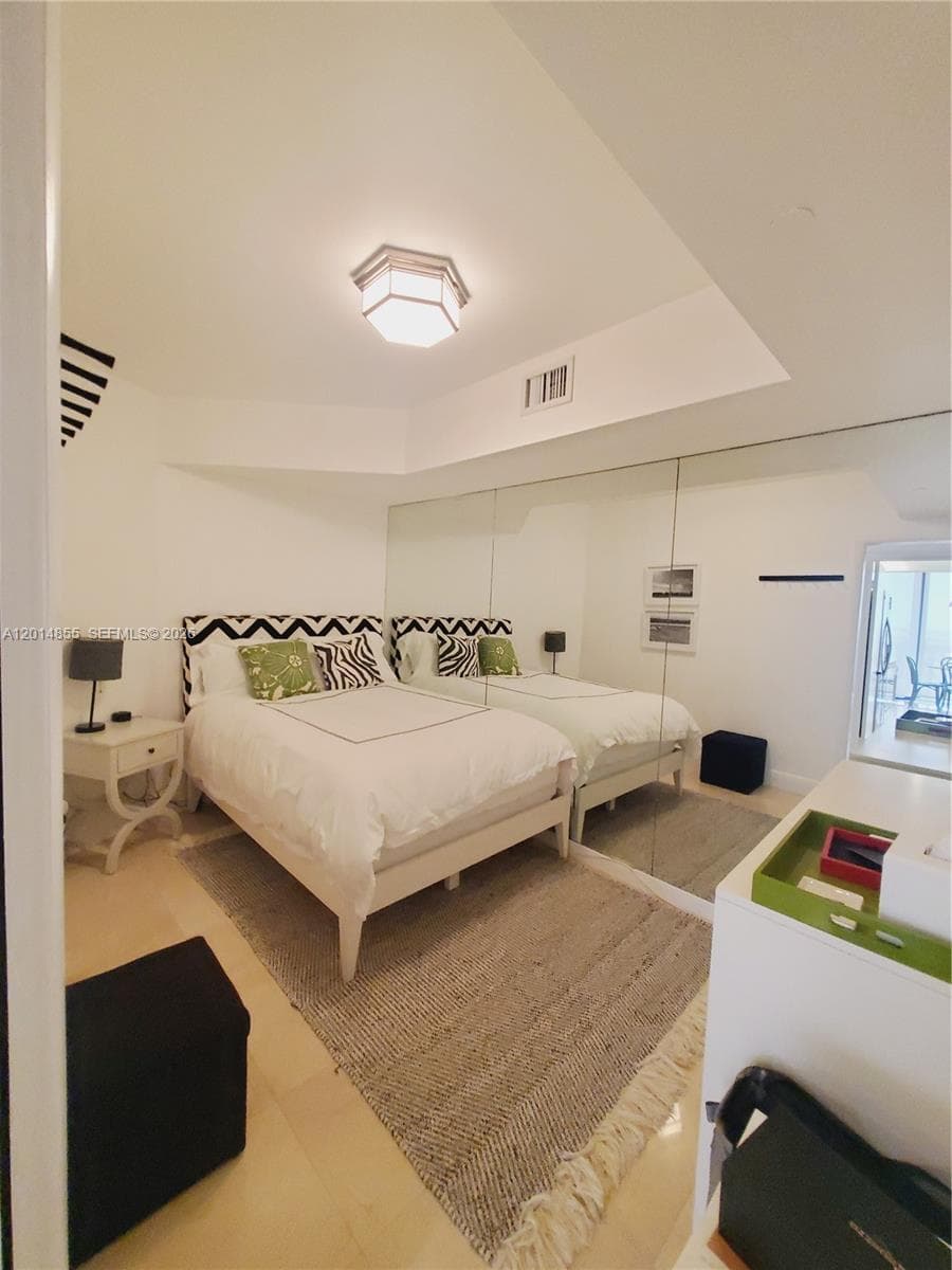 2000 Island Blvd # 2703, Aventura FL 33160 — 14