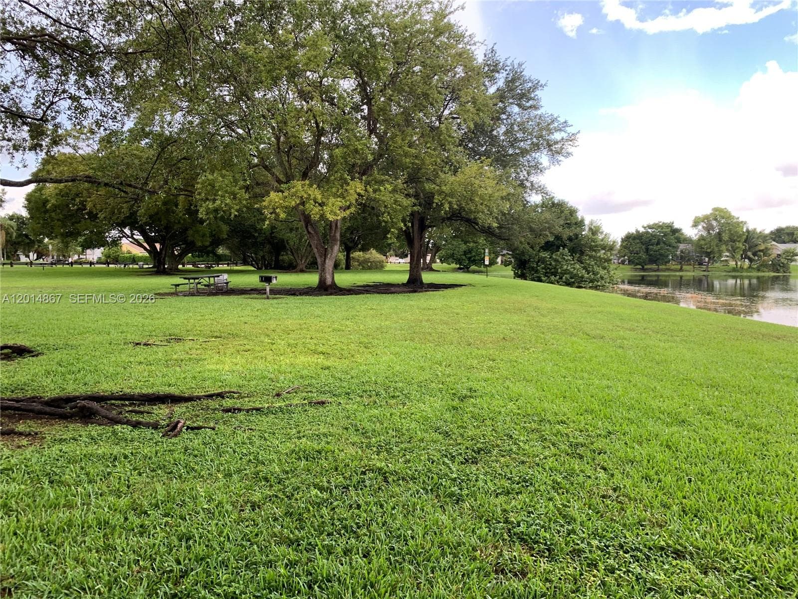 4904 SW 139th Ct, Miami FL 33175 — 20