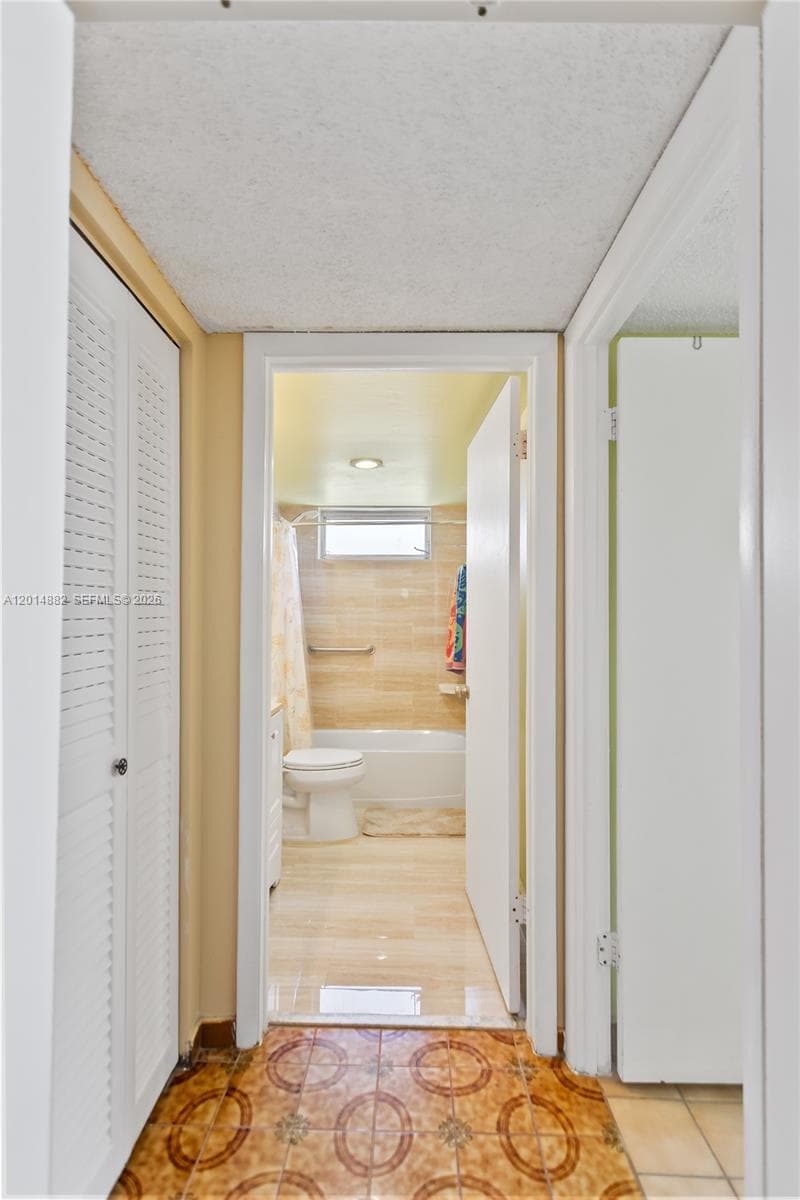 8530 Byron Ave # 302, Miami Beach FL 33141 — 24