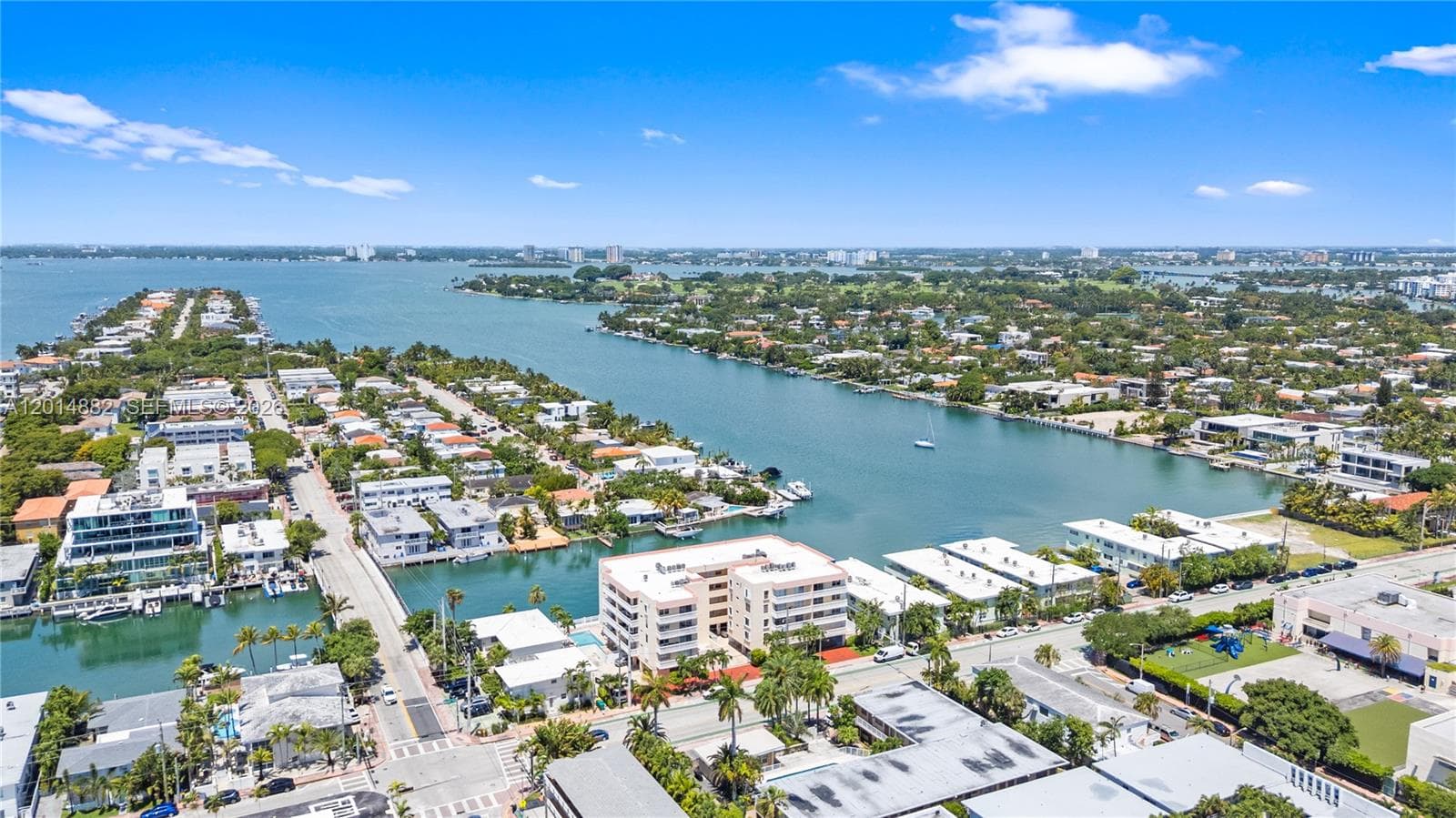 8530 Byron Ave # 302, Miami Beach FL 33141 — 40