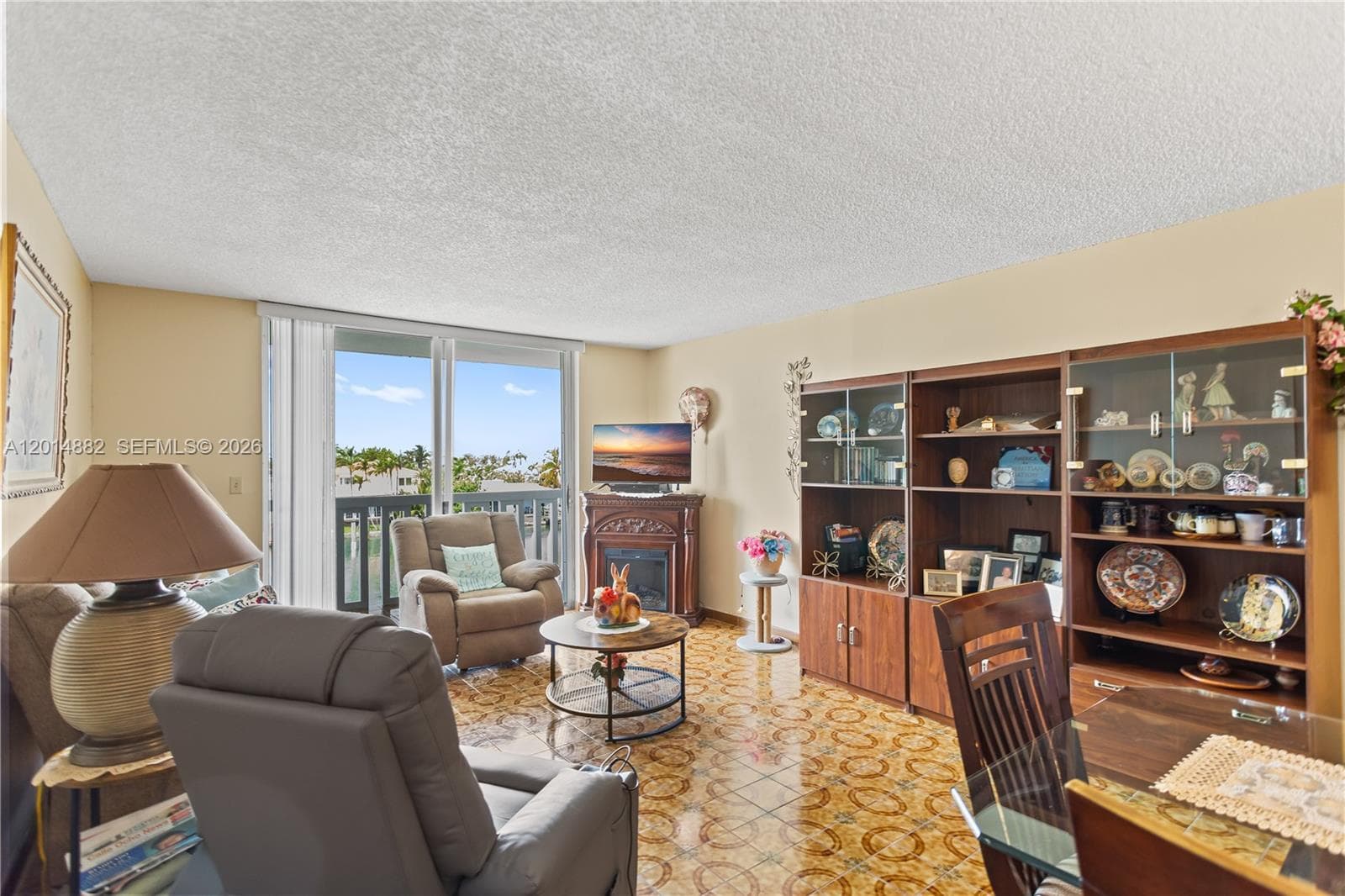 8530 Byron Ave # 302, Miami Beach FL 33141 — 8