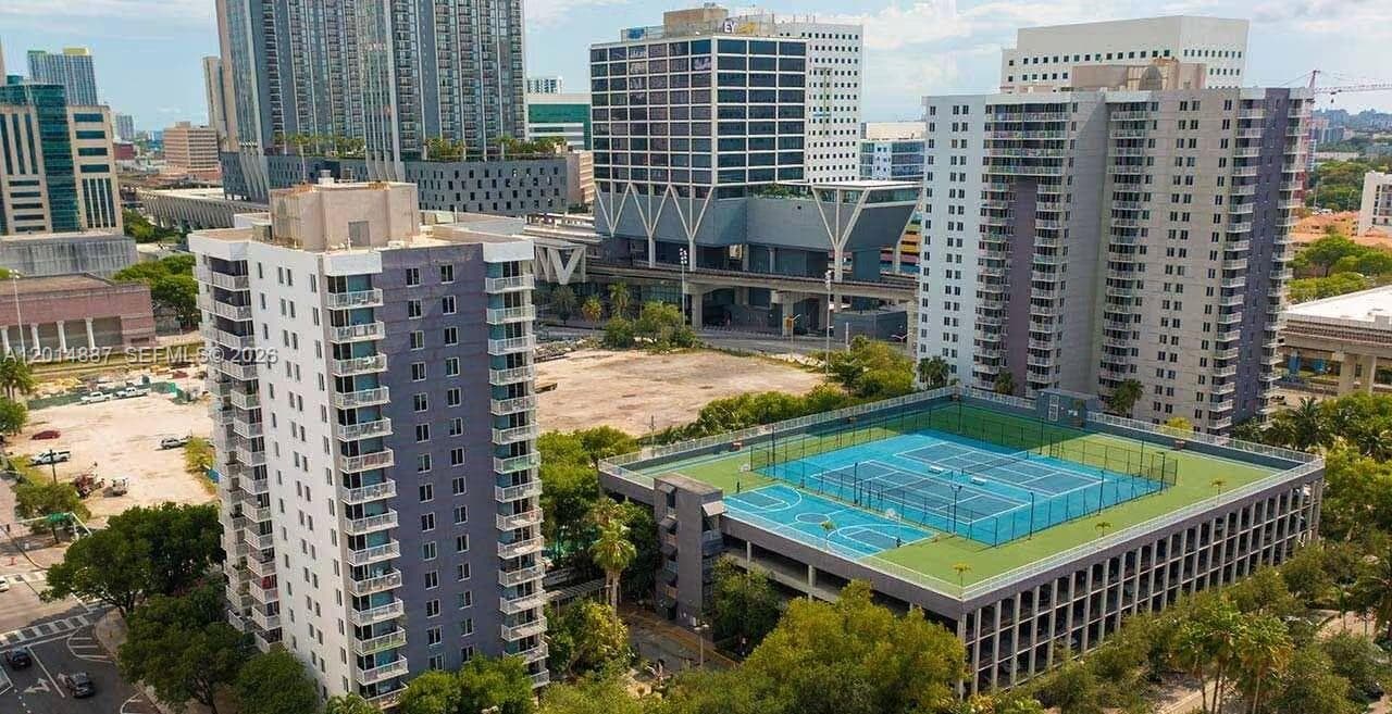 800 N MIAMI AVE # 1210, Miami FL 33136 — 19