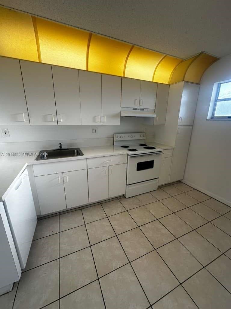 2903 NE 163rd St # 506, North Miami Beach FL 33160 — 2