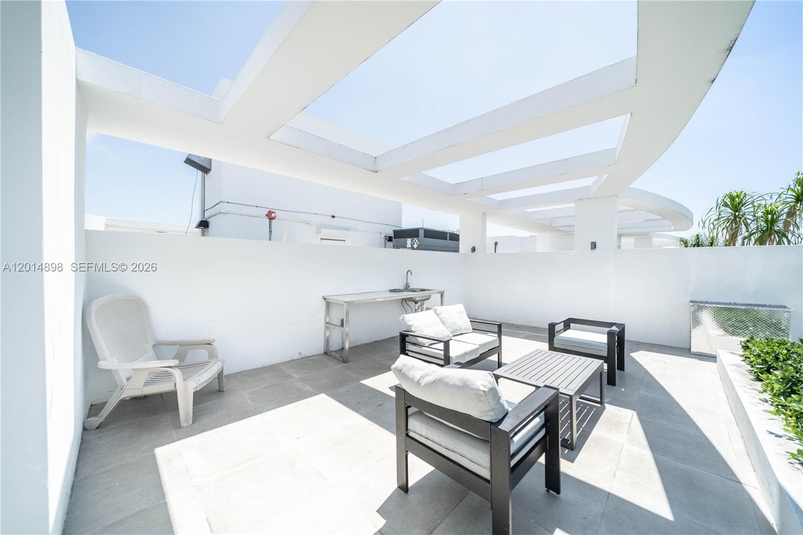 13800 Highland Dr, North Miami Beach FL 33181 — 27