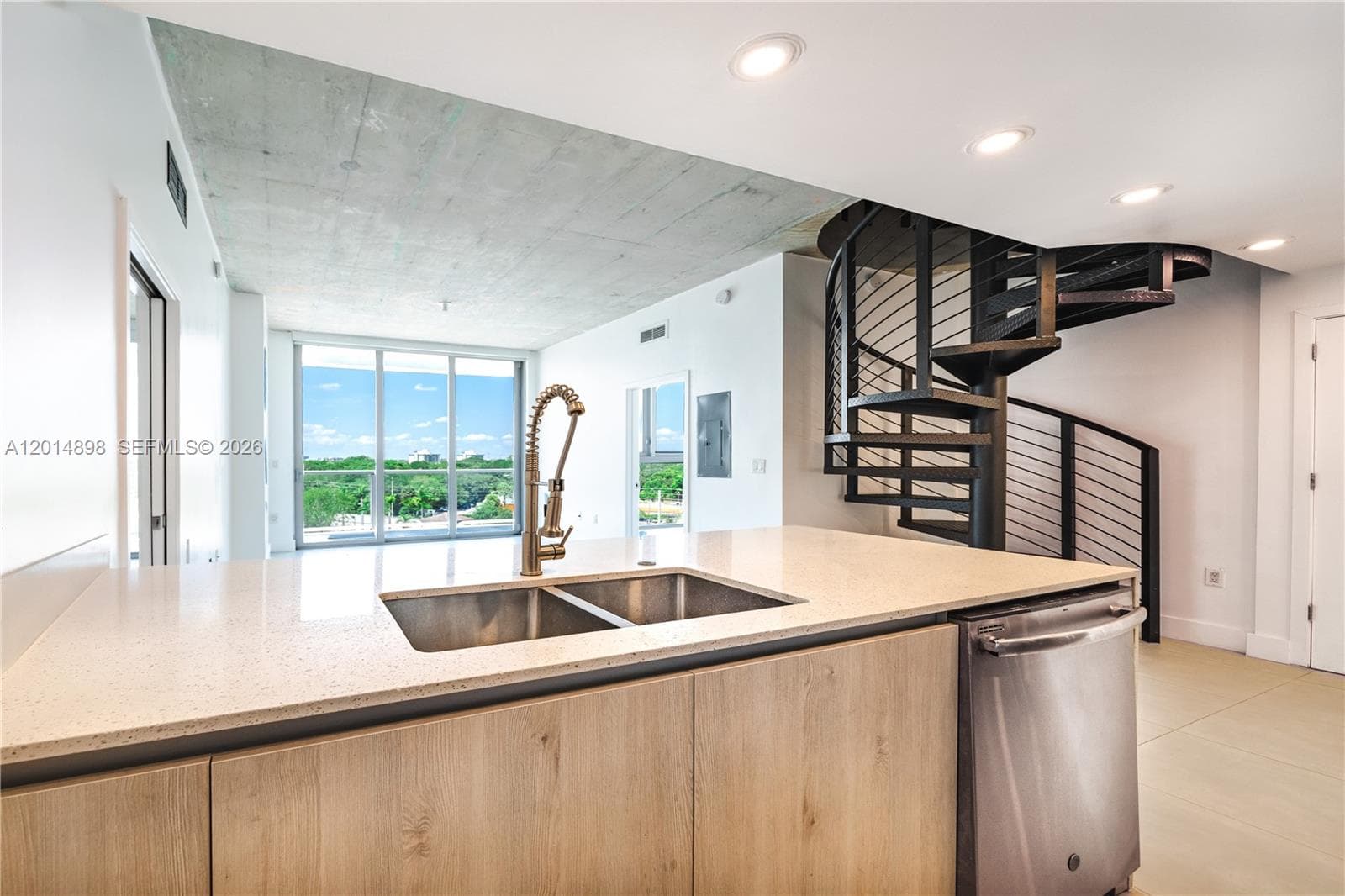 13800 Highland Dr, North Miami Beach FL 33181 — 2