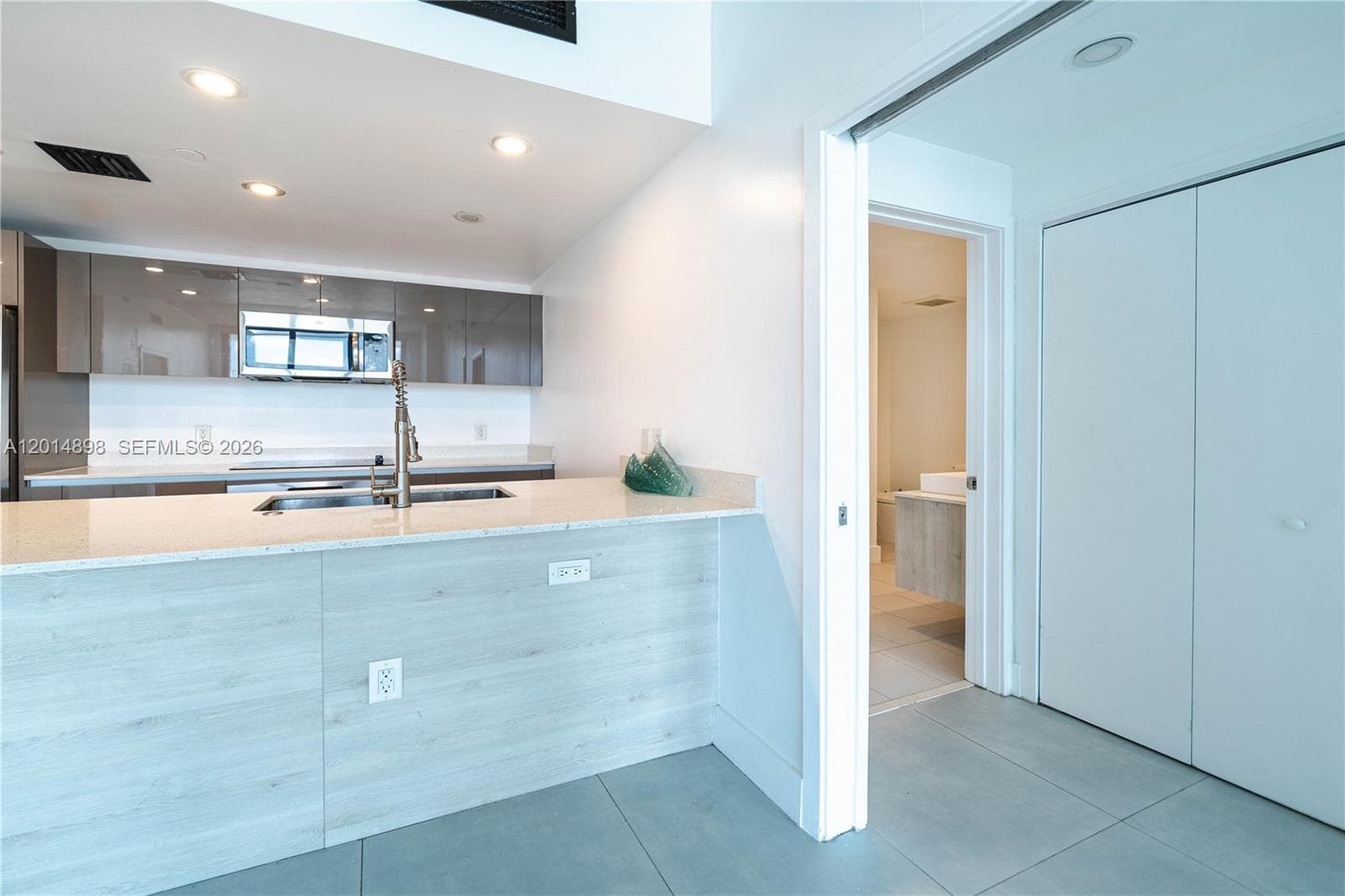 13800 Highland Dr, North Miami Beach FL 33181 — 17