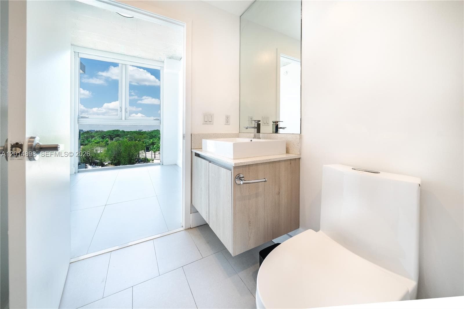 13800 Highland Dr, North Miami Beach FL 33181 — 16