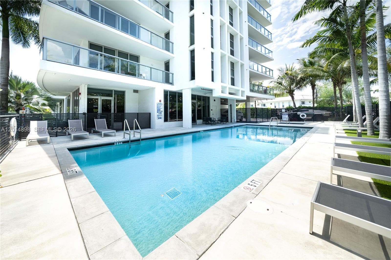 13800 Highland Dr, North Miami Beach FL 33181 — 38