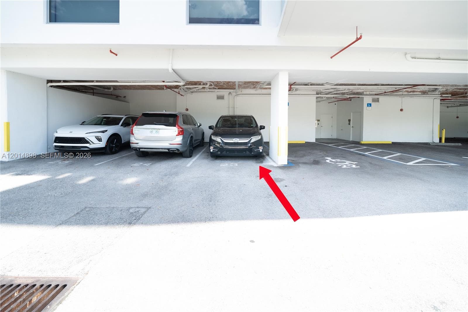 13800 Highland Dr, North Miami Beach FL 33181 — 41
