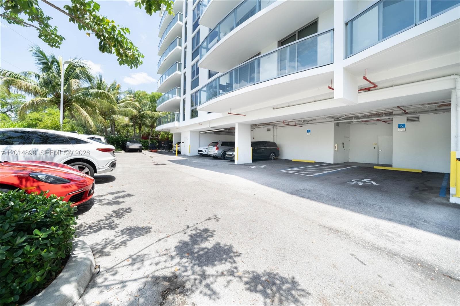 13800 Highland Dr, North Miami Beach FL 33181 — 40