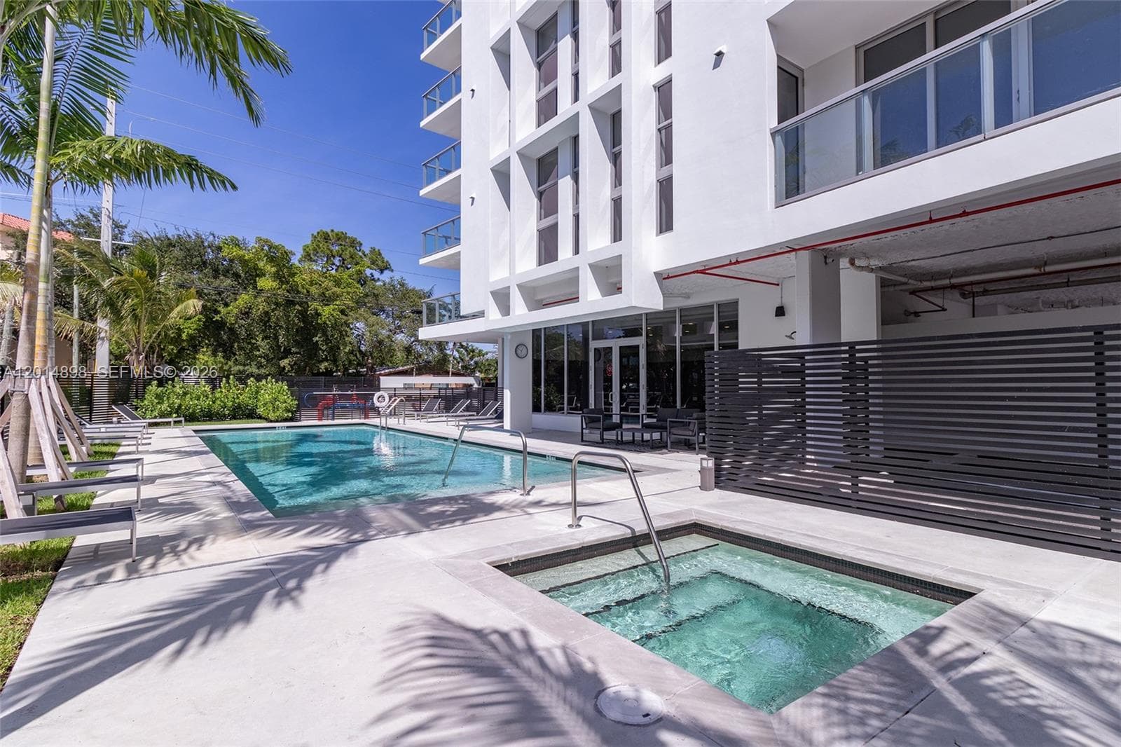 13800 Highland Dr, North Miami Beach FL 33181 — 39