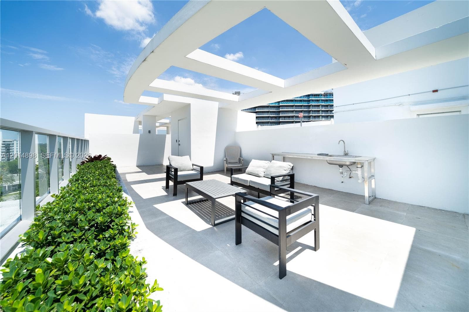 13800 Highland Dr, North Miami Beach FL 33181 — 29