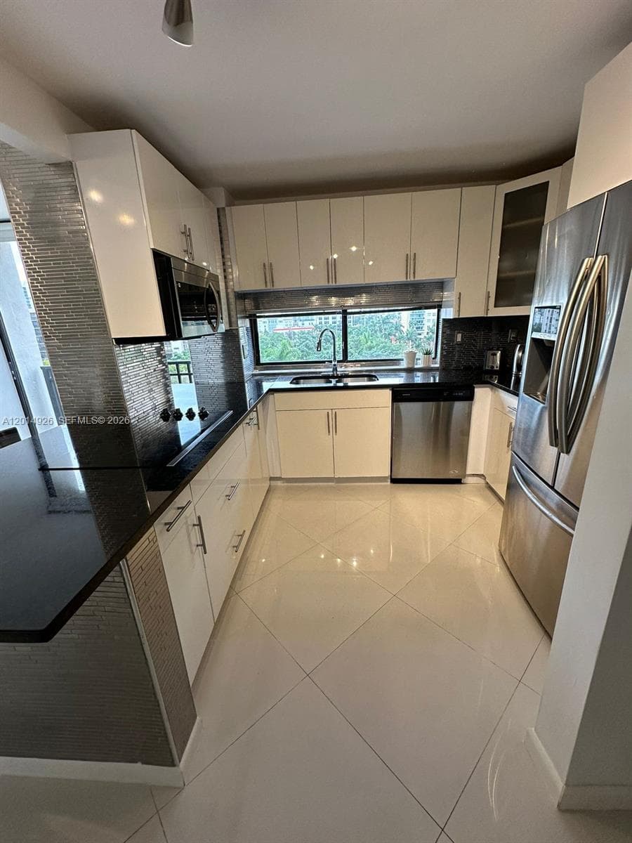 17021 N Bay Rd # 815, Sunny Isles Beach FL 33160 — 2