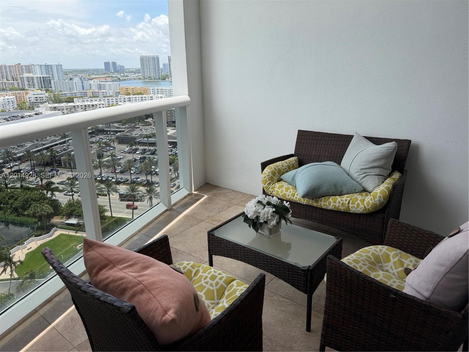 18201 Collins Ave # 1908, Sunny Isles Beach FL 33160 — 17