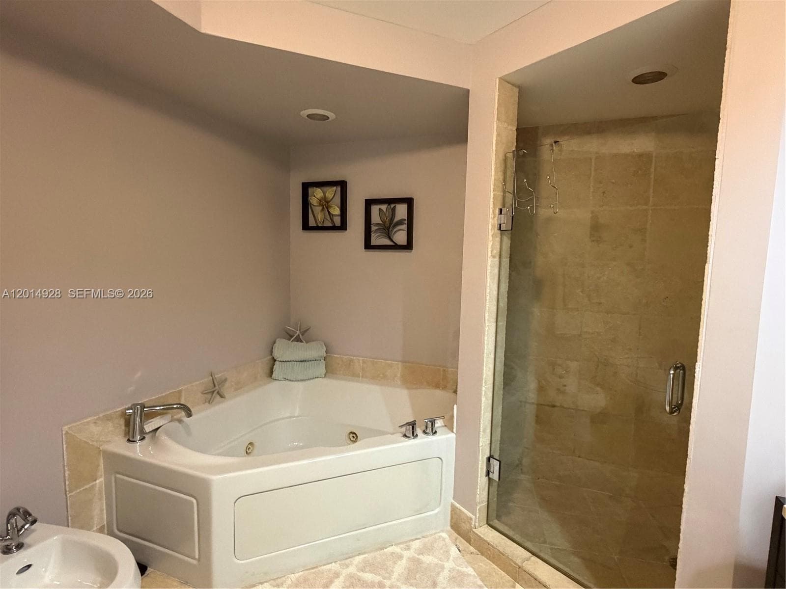 18201 Collins Ave # 1908, Sunny Isles Beach FL 33160 — 21