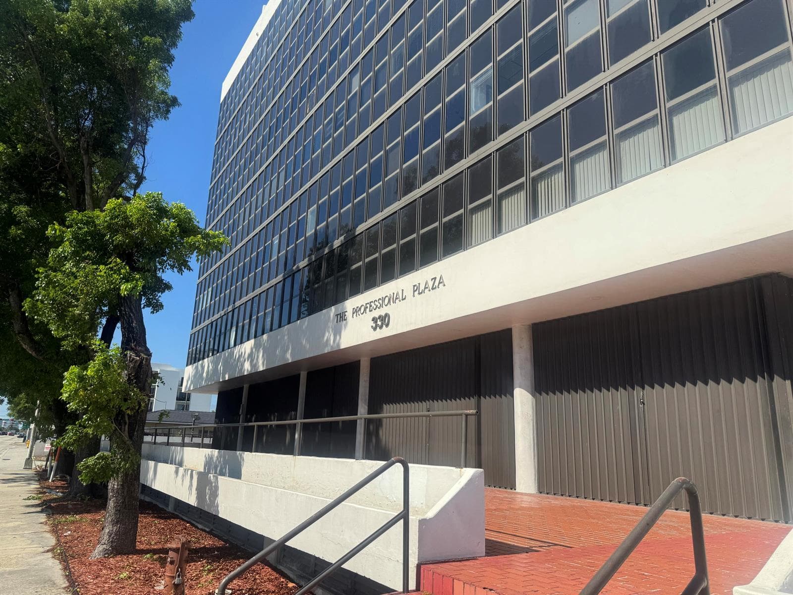 330 SW 27th Avenue # 309, Miami FL 33135 — 3