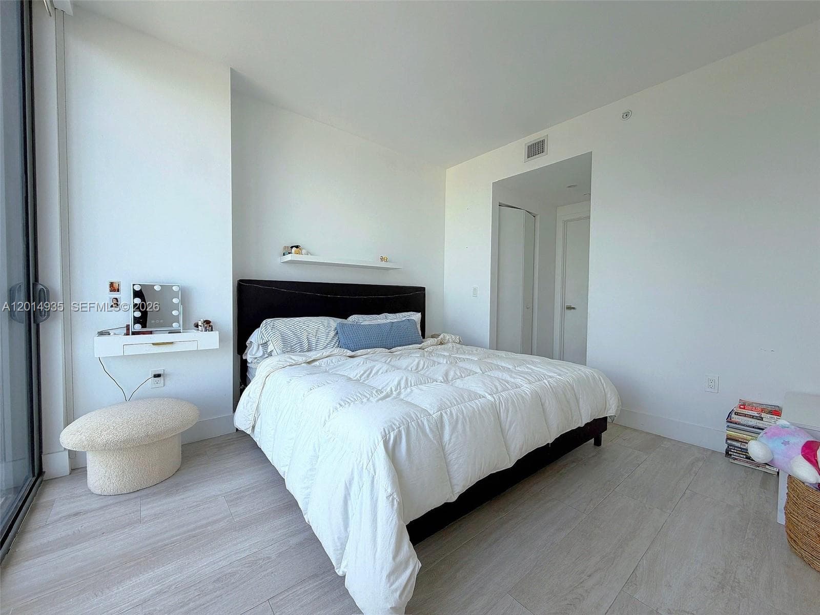 121 NE 34th St # 1605, Miami FL 33137 — 12