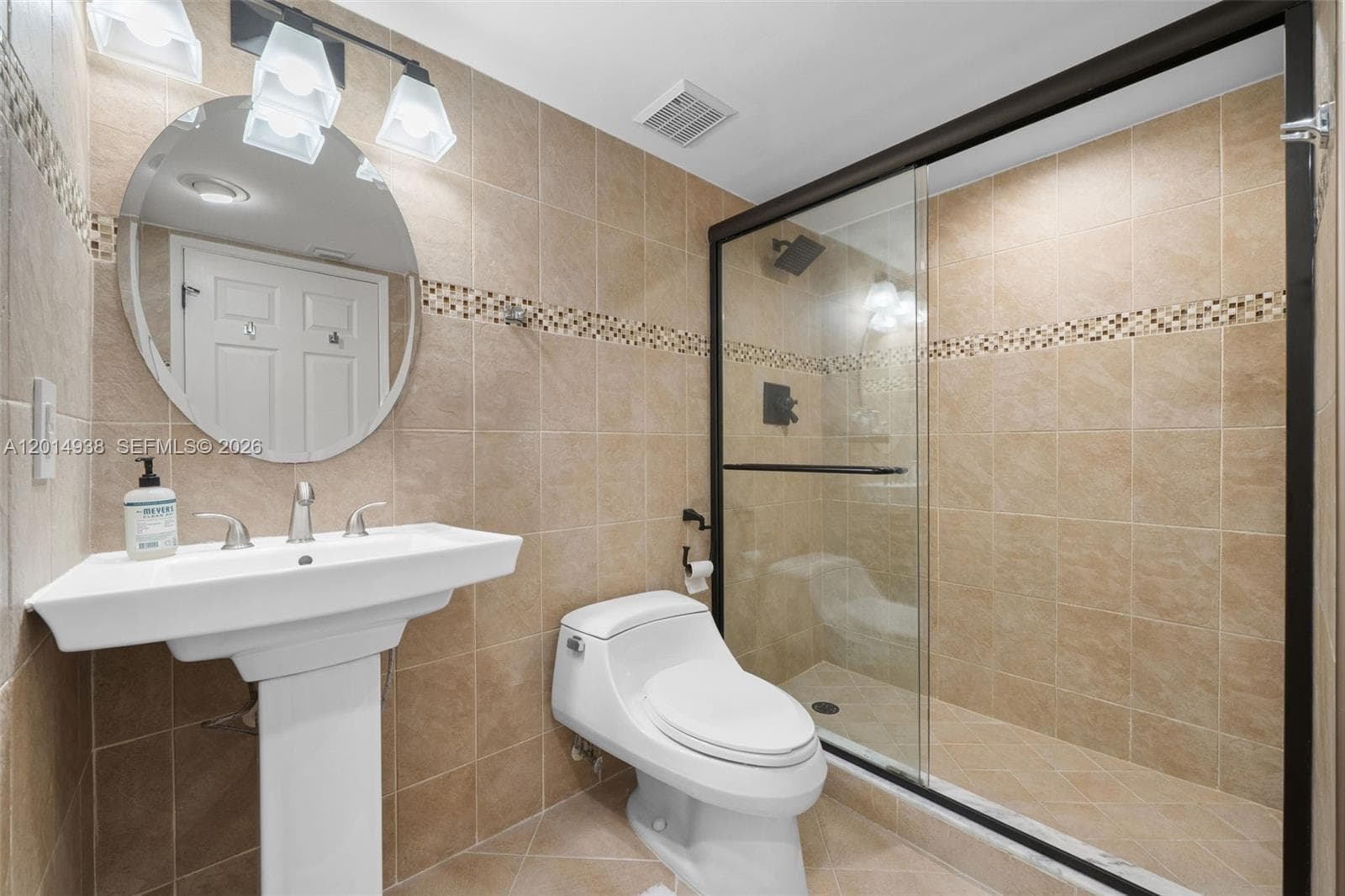 3300 NE 191st St # 1816, Aventura FL 33180 — 23