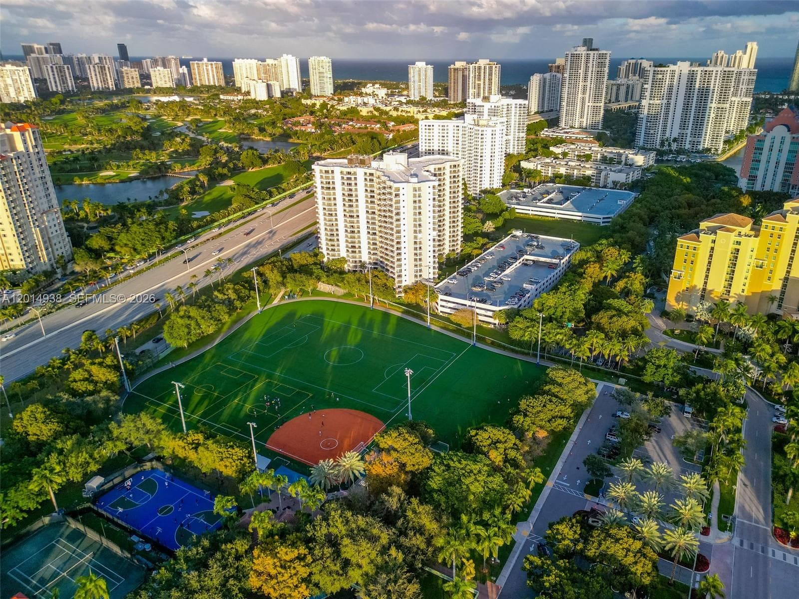 3300 NE 191st St # 1816, Aventura FL 33180 — 37